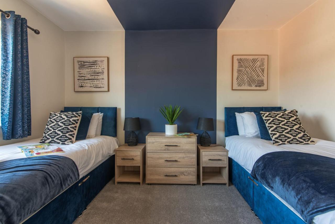 Spacious House Sanctuary In The Holiday home *