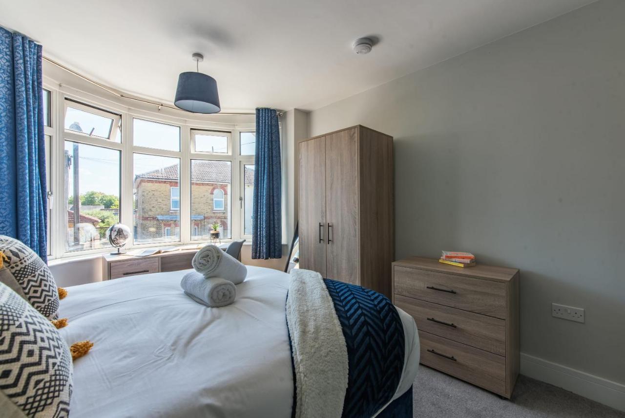 Spacious House Sanctuary In The Holiday home *