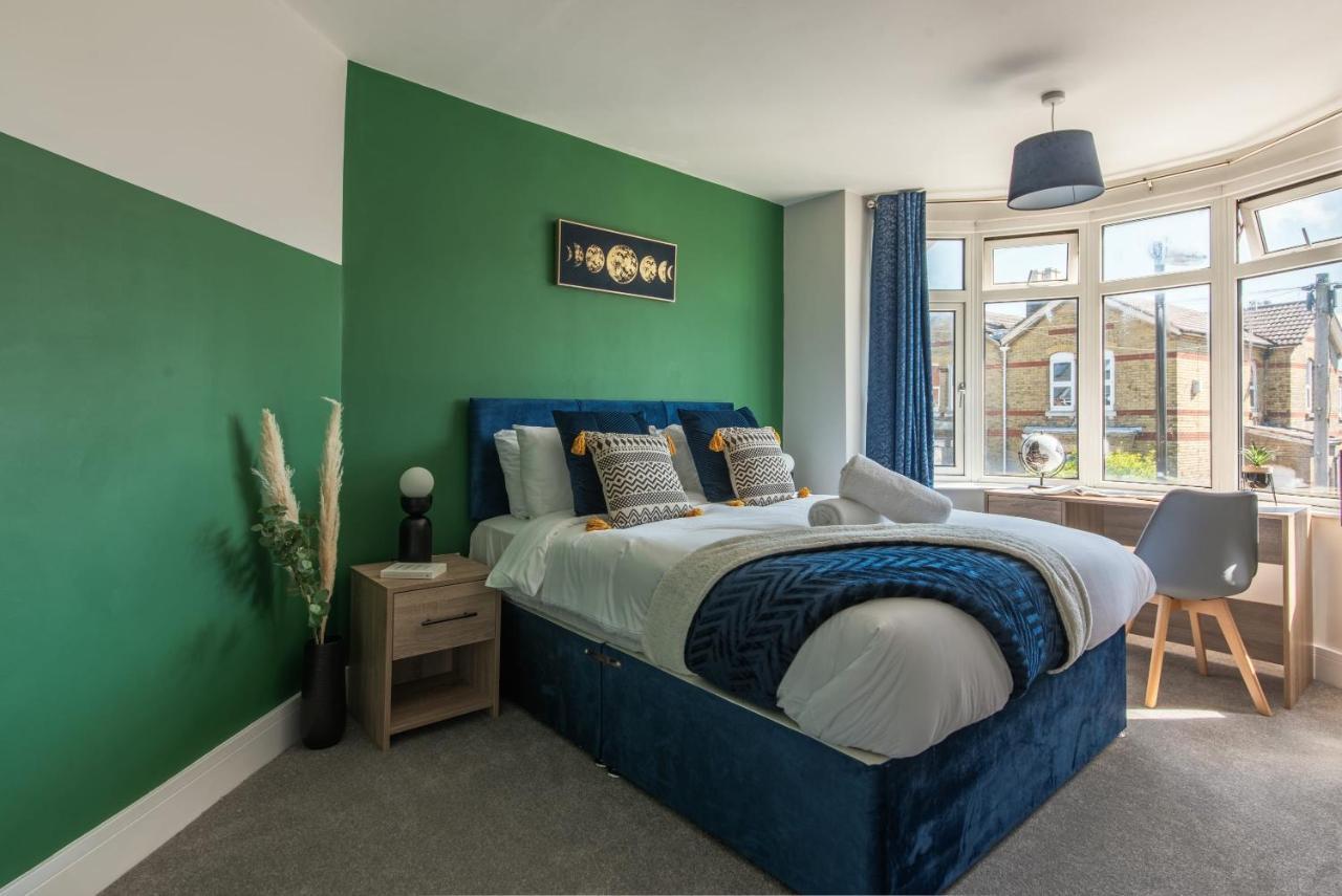 Holiday home Spacious House Sanctuary In The Southampton